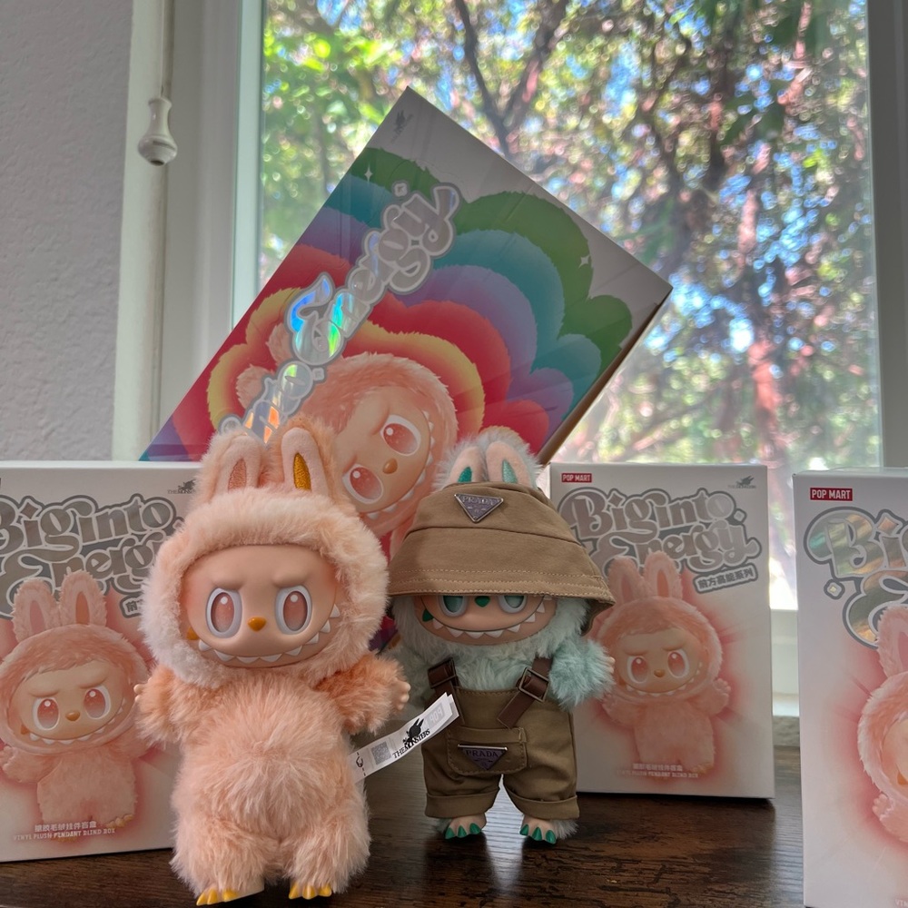 LABUBU The Monsters Big Into Energy & Exciting Macaron Series